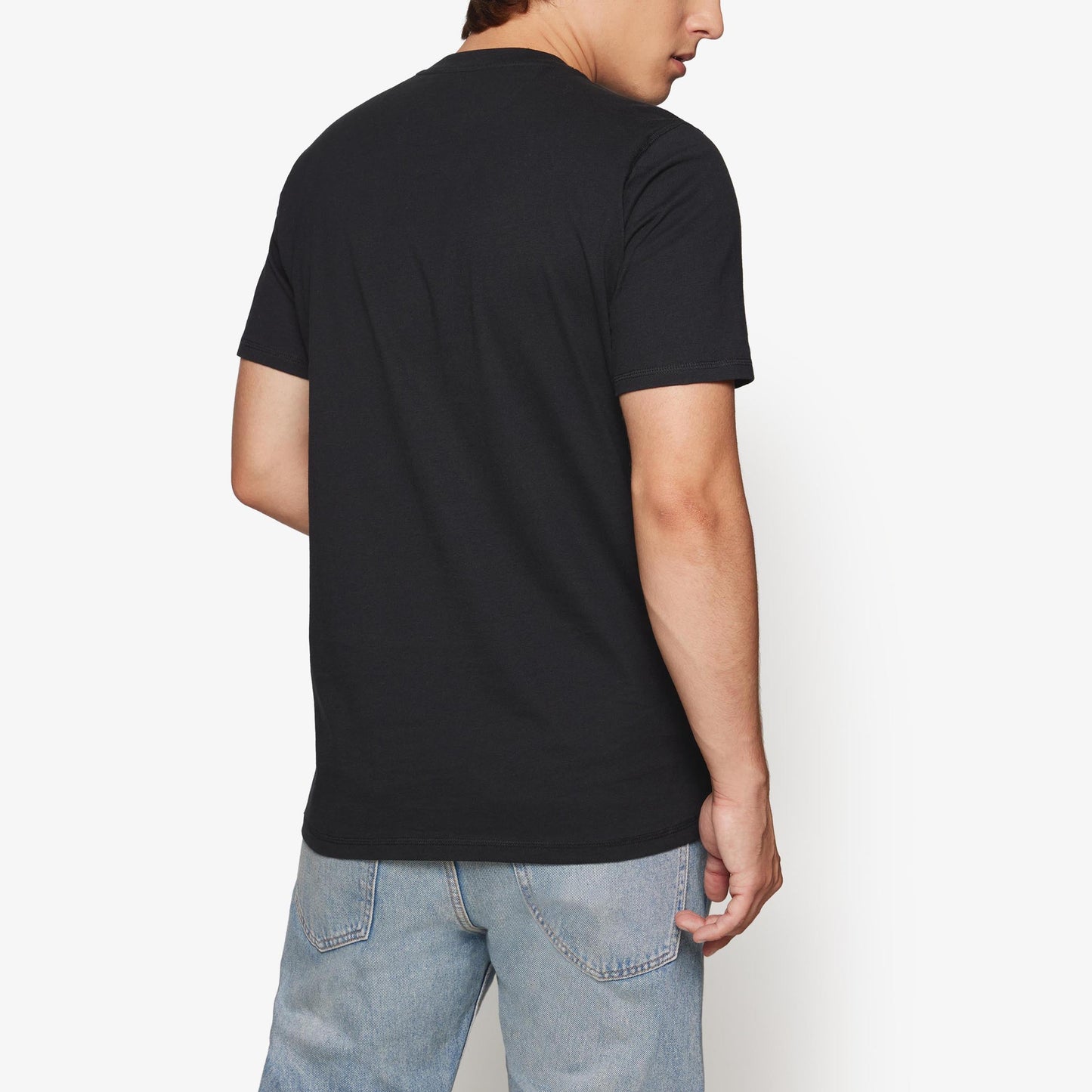 LeoSI Chest Print Tee+ - Black